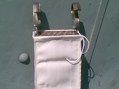 Canastilla de Titanio con bolsa y doble gancho